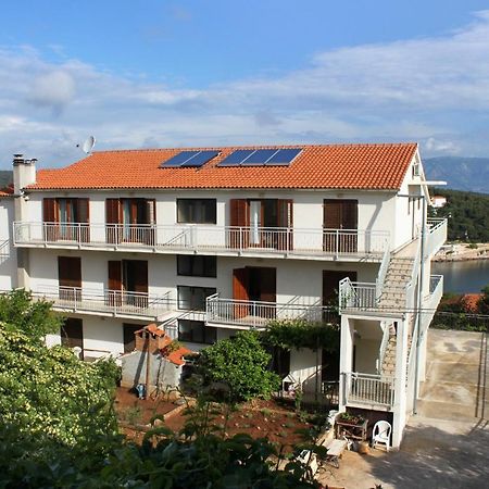 ילסה Apartments With A Parking Space Jelsa, Hvar - 8765 מראה חיצוני תמונה