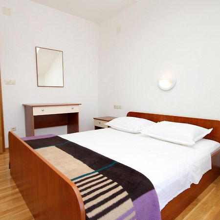 ילסה Apartments With A Parking Space Jelsa, Hvar - 8765 חדר תמונה