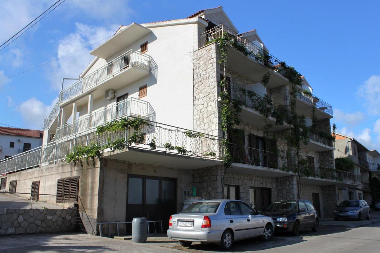 ילסה Apartments With A Parking Space Jelsa, Hvar - 8765 מראה חיצוני תמונה