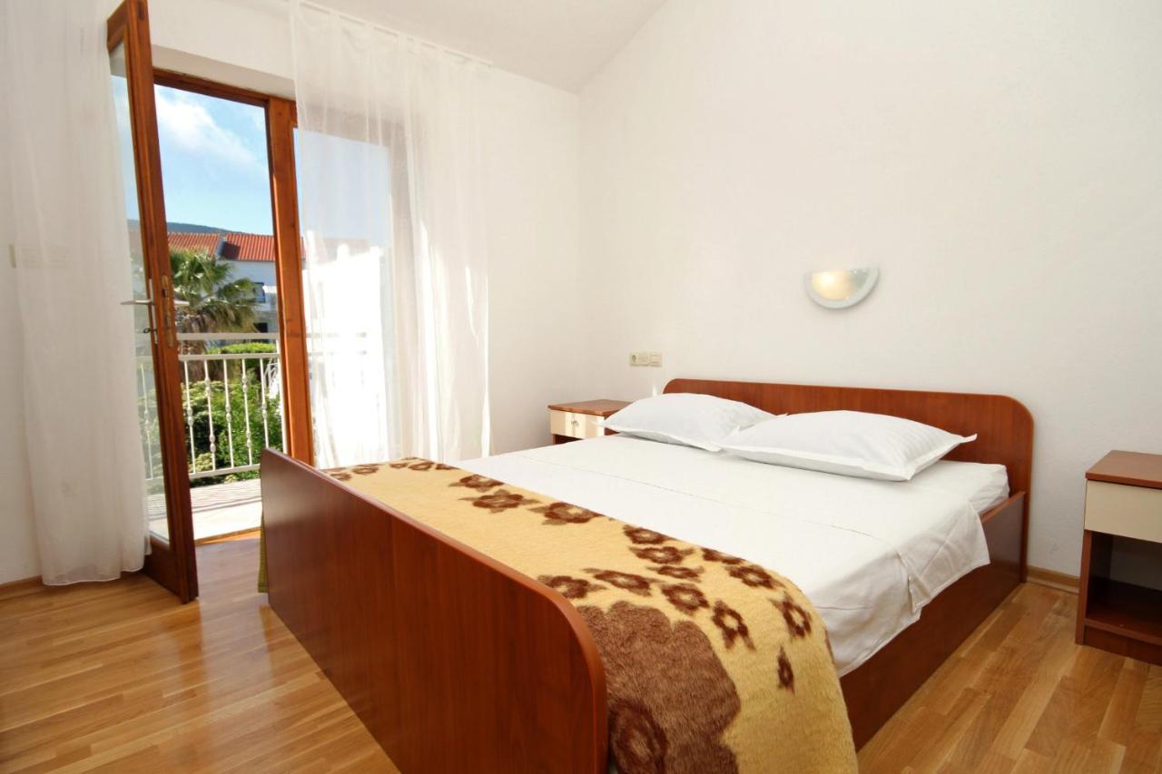 ילסה Apartments With A Parking Space Jelsa, Hvar - 8765 מראה חיצוני תמונה