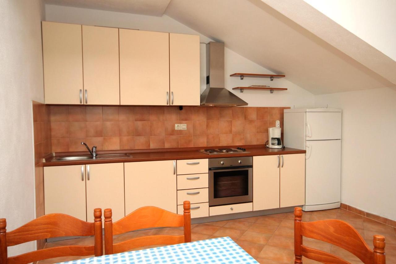 ילסה Apartments With A Parking Space Jelsa, Hvar - 8765 מראה חיצוני תמונה
