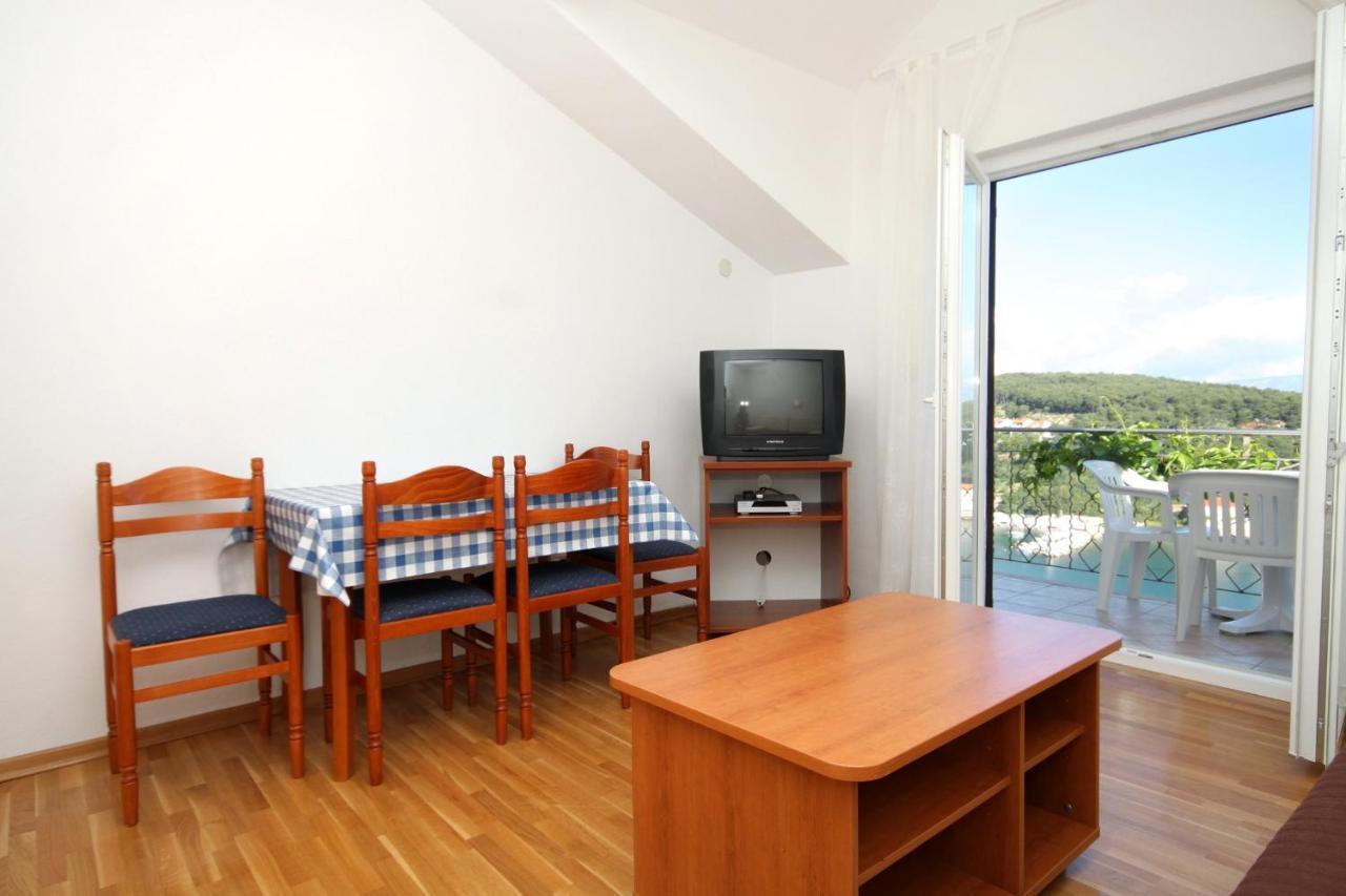 ילסה Apartments With A Parking Space Jelsa, Hvar - 8765 מראה חיצוני תמונה