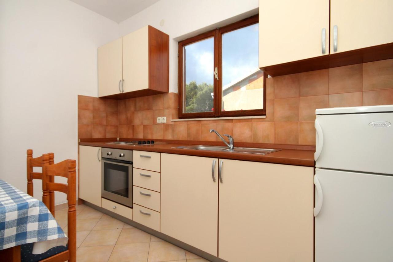 ילסה Apartments With A Parking Space Jelsa, Hvar - 8765 מראה חיצוני תמונה