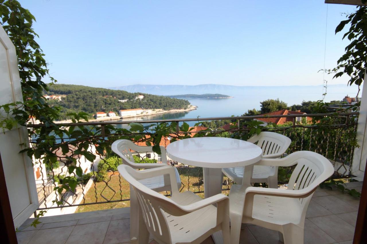 ילסה Apartments With A Parking Space Jelsa, Hvar - 8765 מראה חיצוני תמונה