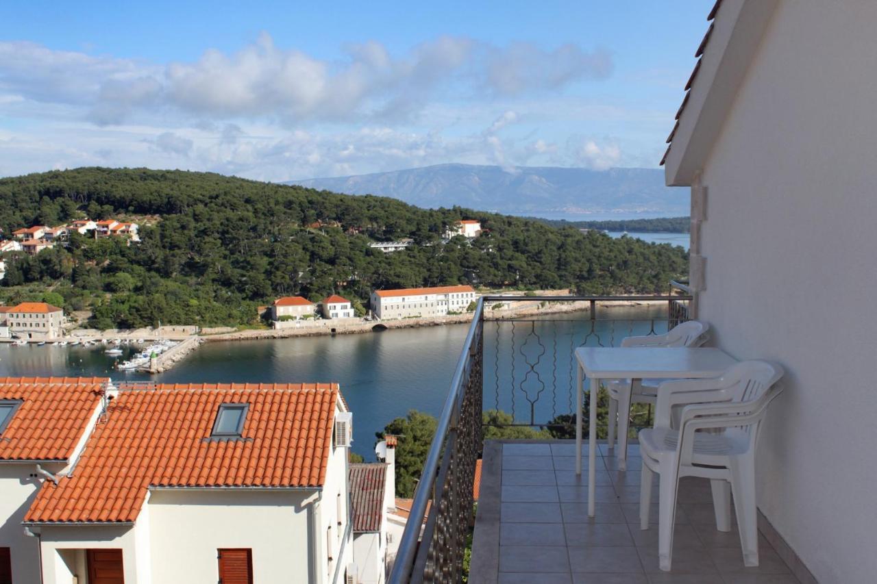 ילסה Apartments With A Parking Space Jelsa, Hvar - 8765 מראה חיצוני תמונה
