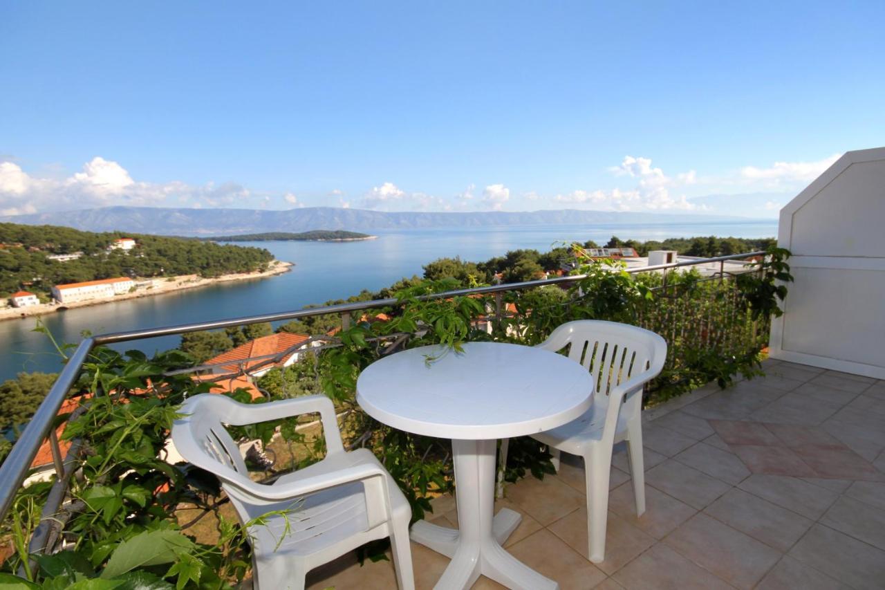 ילסה Apartments With A Parking Space Jelsa, Hvar - 8765 מראה חיצוני תמונה