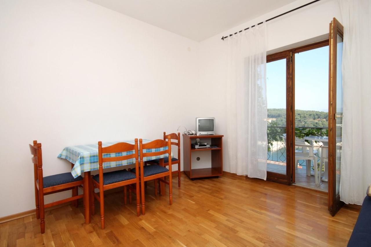 ילסה Apartments With A Parking Space Jelsa, Hvar - 8765 מראה חיצוני תמונה