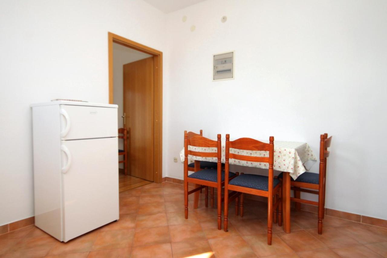 ילסה Apartments With A Parking Space Jelsa, Hvar - 8765 מראה חיצוני תמונה