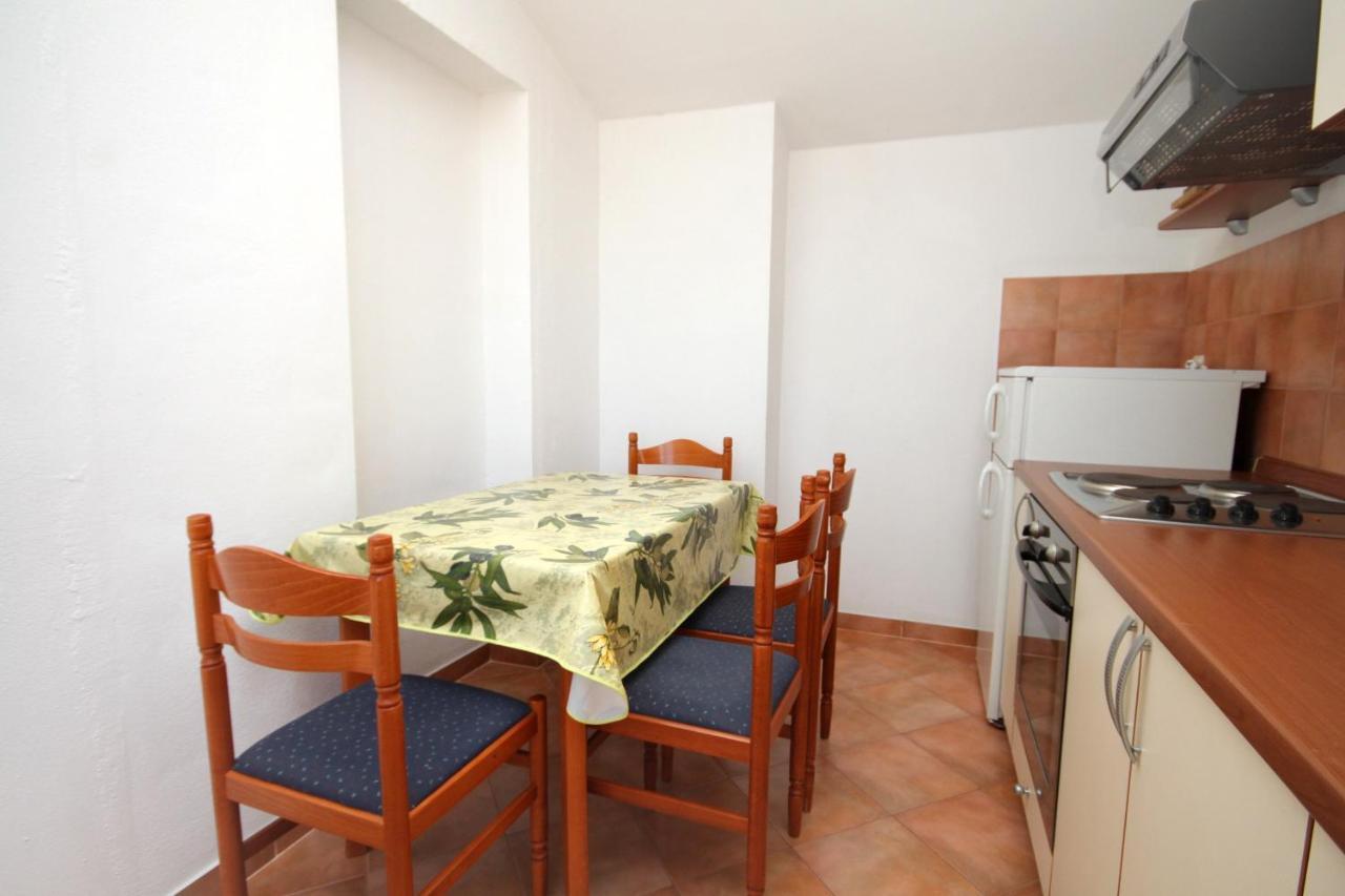 ילסה Apartments With A Parking Space Jelsa, Hvar - 8765 מראה חיצוני תמונה