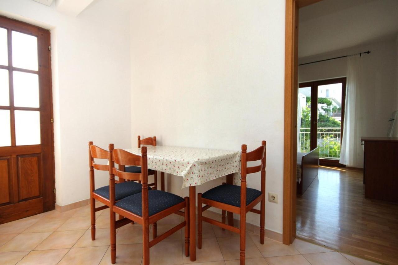 ילסה Apartments With A Parking Space Jelsa, Hvar - 8765 מראה חיצוני תמונה